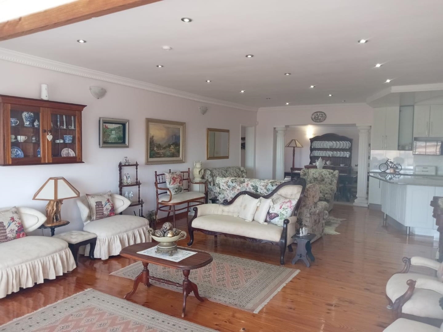 3 Bedroom Property for Sale in Despatch Central Eastern Cape